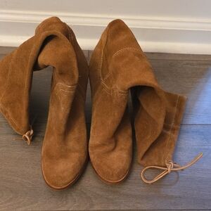 Cynthia Vincent Women's Tan Suede Boots